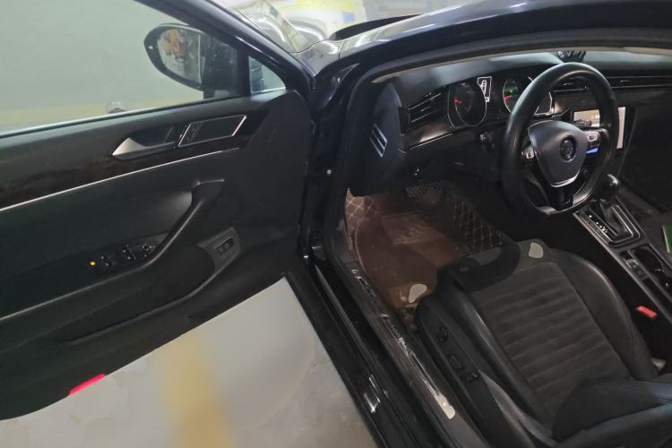 Used Volkswagen Magotan 2017 330TSI DSG Luxury Model