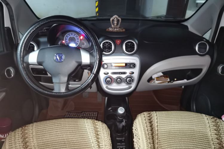 Used CHANGAN Benni mini 2012 1.0L Manual Fashion Edition China IV Standard Center Console