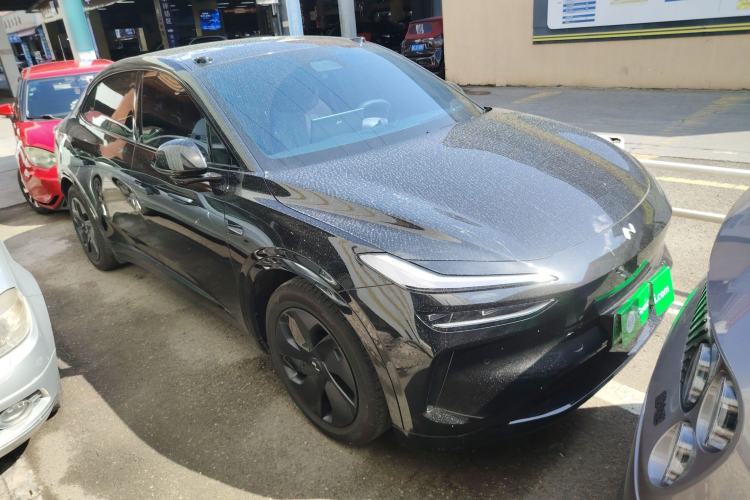 Used ONVO L60 2024 60 kWh Rear-Drive Version