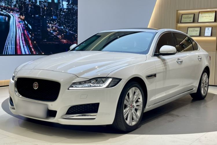 Used Jaguar XFL 2018 XFL 2.0T 250 PS Premium Edition
