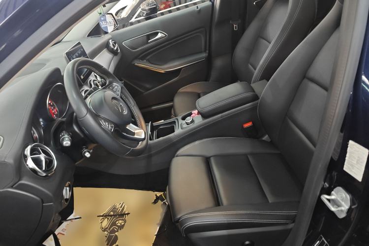 Used Mercedes-Benz GLA 2017 GLA 200 Fashion Model