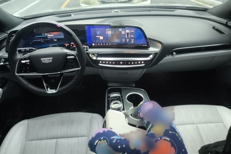 Used Cadillac LYRIQ 2022 Rear-Drive Long-Range Luxury Edition