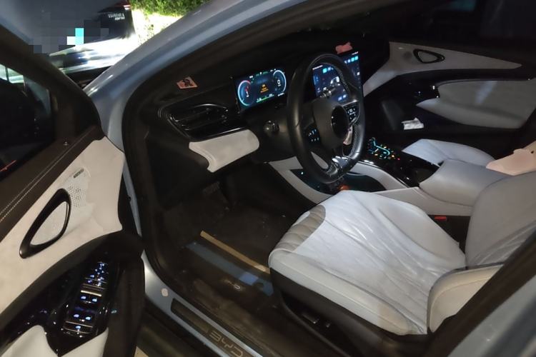 Used BYD Seal 2022 550 km Standard Range Rear-Wheel Drive Prestige Version