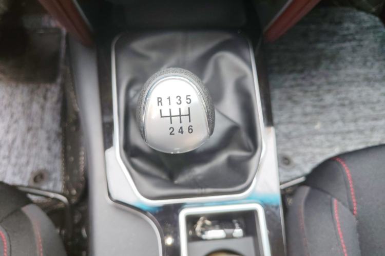 Used Huanghai Jiaolong 2024 2.5T Diesel Manual 4x4 Value Edition
