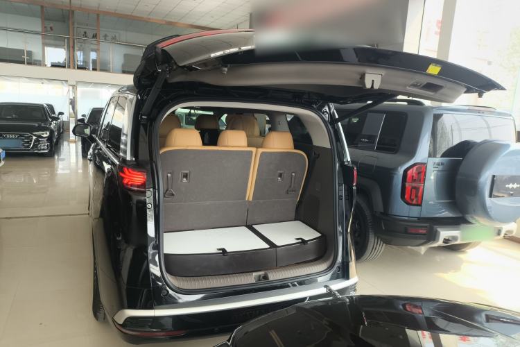 Used Denza D9 2022 DM-i 970 Four-Wheel Drive Prestige Model