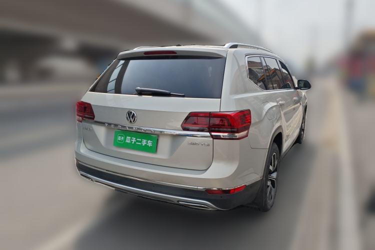 Used Volkswagen Teramont 2017 380TSI Four-Wheel Drive Luxury Edition Rear Right 45 Deg