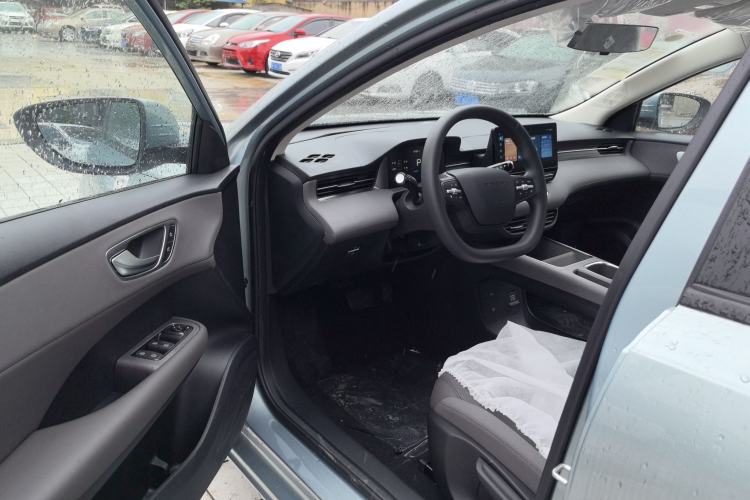 Used Roewe D6 2025 450 km Premium Edition Driver Seat