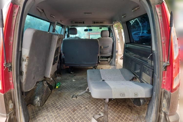 Used Foton MP-X E 2014 2.0L Wealth Express Classic Edition Basic Configuration with 4Gi-VVT
