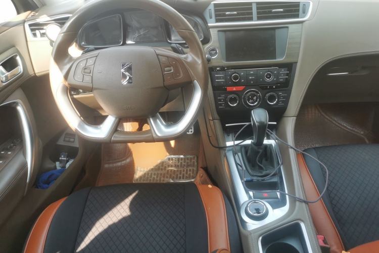 Used DS 6 2014 1.6T Prestige Edition THP200
