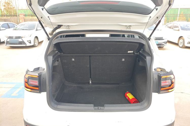 Used Volkswagen Tacqua 2023 200TSI DSG Joy-Connect Edition