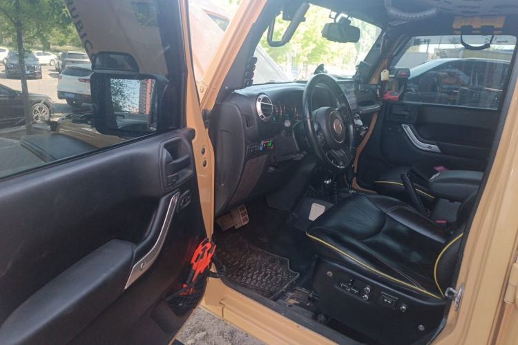 Used Jeep Wrangler 