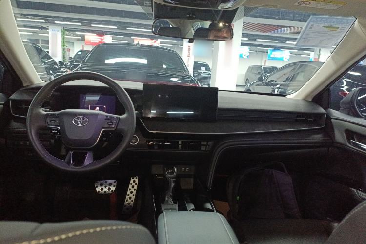 Used Toyota Camry 2026 Model Dual-Engine 2.0HSE Sport Lite Edition