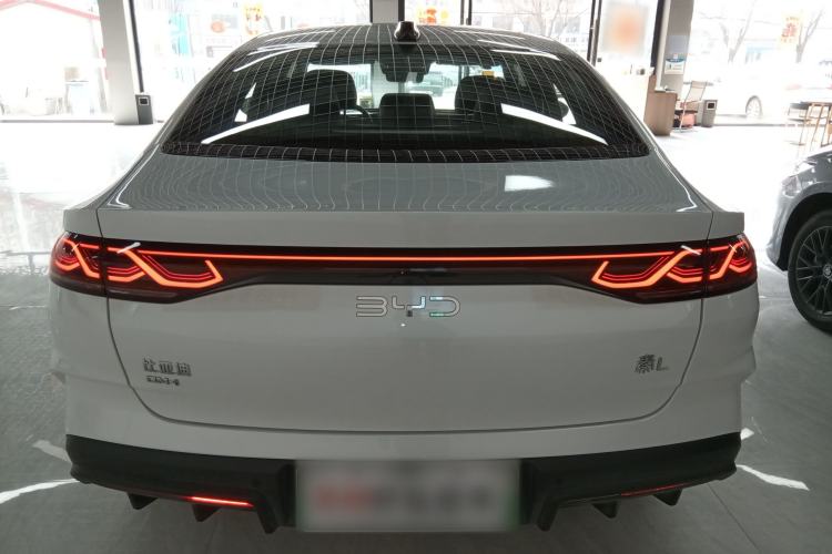 Used BYD Qin L 2025 DM-i Smart Drive 120KM Superior Model
