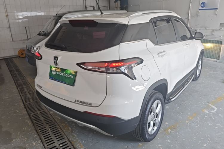 Used Baojun 510 2017 1.5L manual Comfort trim