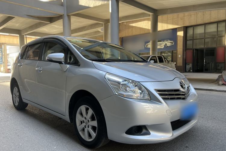 Used Toyota Verso 2014 Starlight 180E CVT Elite Edition Exterior 2