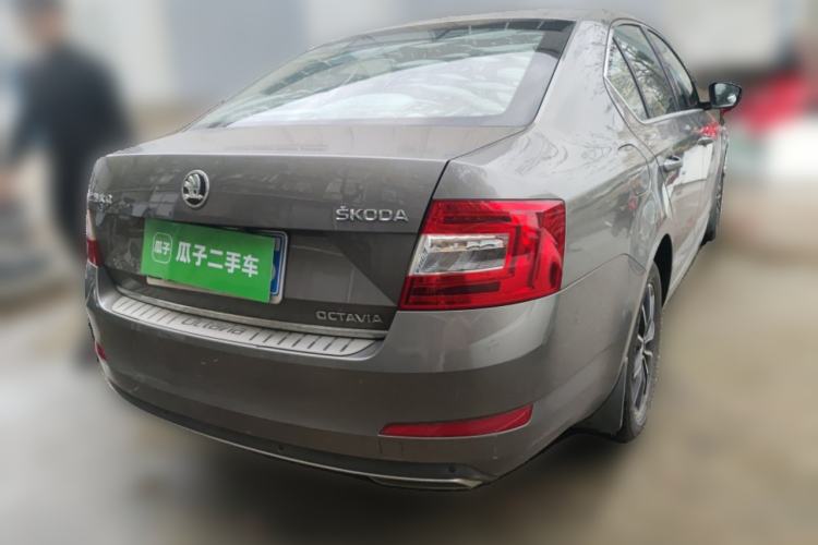 Used Skoda Octavia 2016 1.6L Automatic Smart Drive Edition
