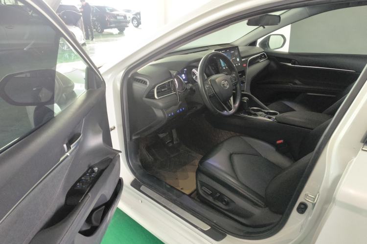 Used Toyota Camry 2021 2.0G Luxury Edition