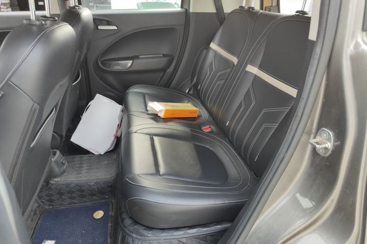 Used ORA White Cat 2022 Xiaoyue Mao Edition 360 km Luxury Model Lithium NMC