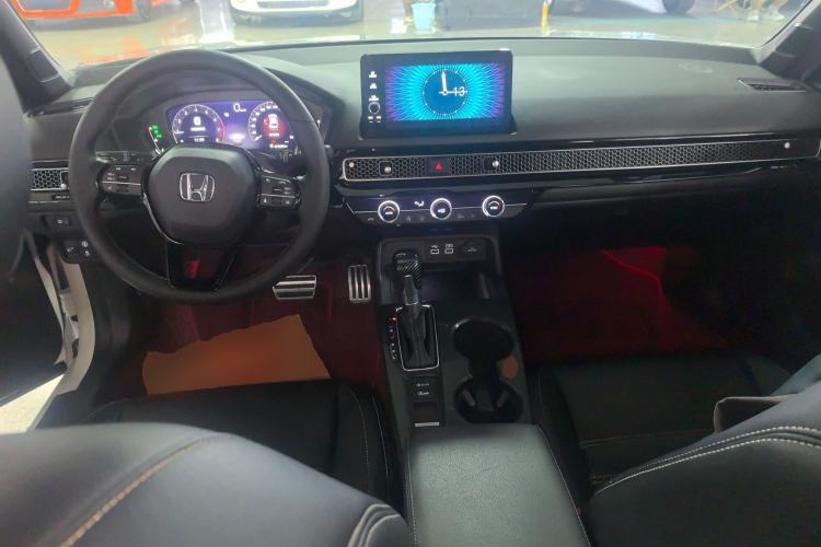 Used Honda Civic 2022 240TURBO CVT Dynamic Edition Center Console