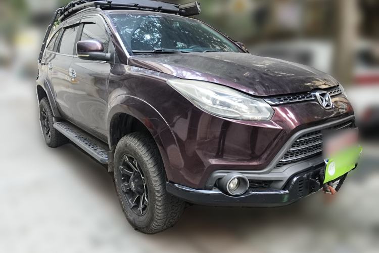 Used JMC Yusheng S350 2016 2.4T Automatic 2WD Diesel Luxury Version with Sunroof 7 Seats Front Right 45 Deg