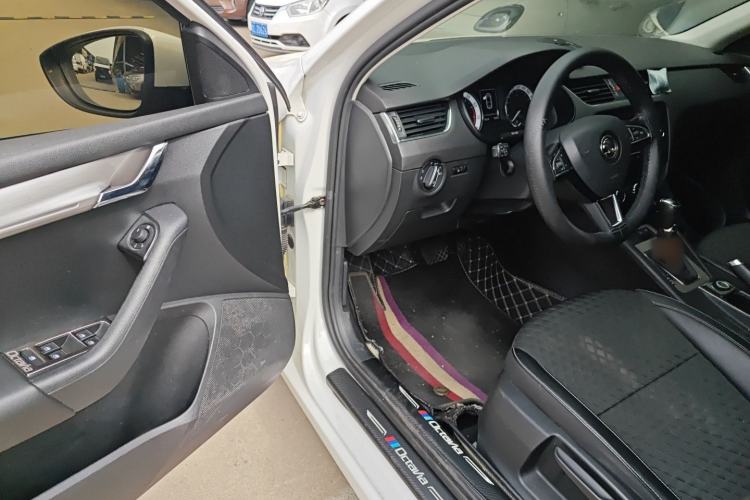 Used Skoda Octavia 2018 TSI230 DSG Luxury Edition
