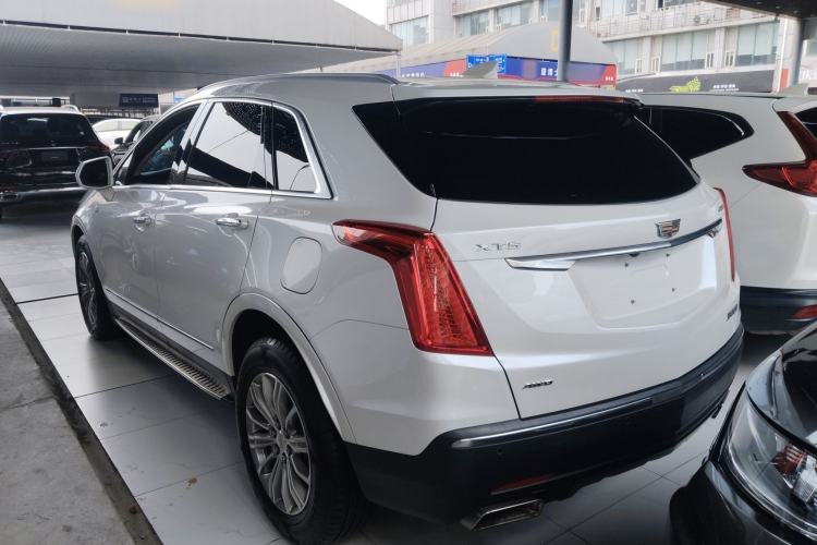 Used Cadillac XT5 2016 25T Luxury Model Rear Left 45 Deg