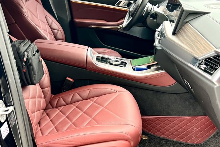 Used BMW X5 2023 xDrive 40Li M Sport Night Edition Package