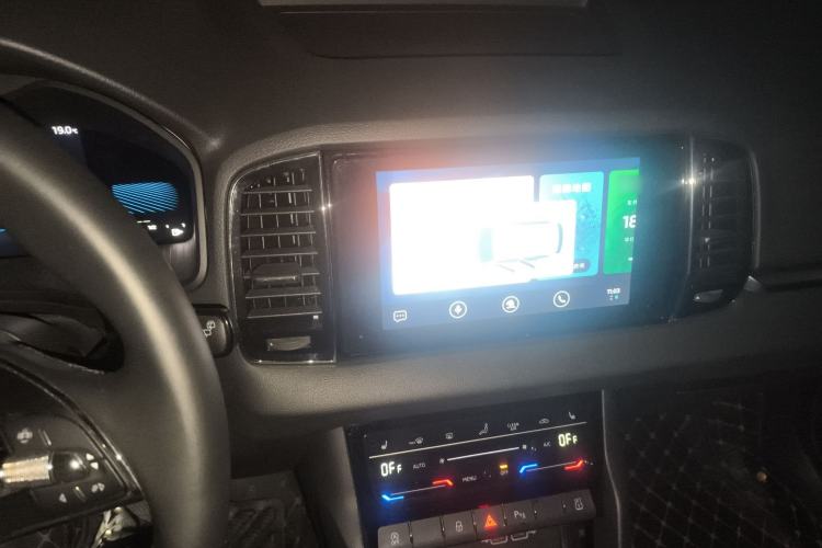 Used Skoda Karoq 2022 TSI280 Premium Edition Audio And AC Panel