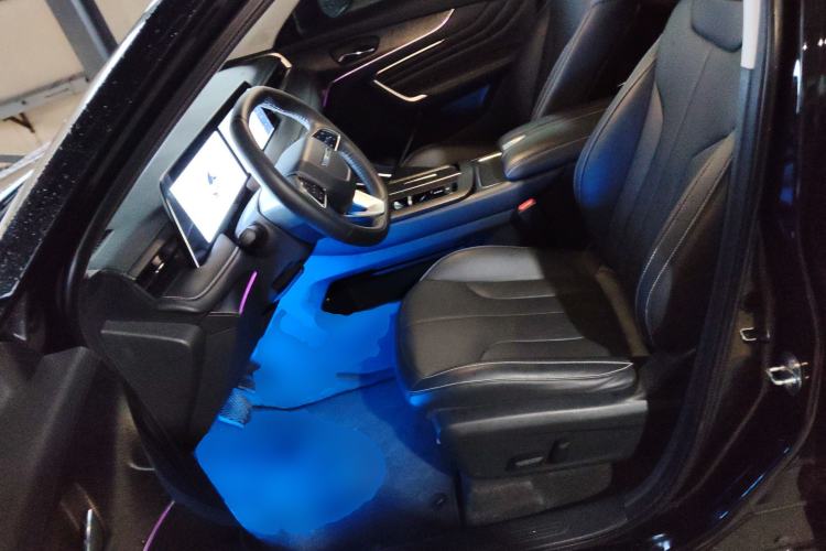 Used Venucia V DD-i 2023 110km iT Version
