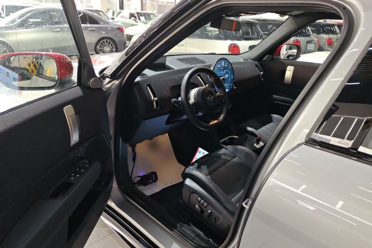 Used MINI JCM COUNTRYMAN 2024 2.0T JOHN COOPER WORKS