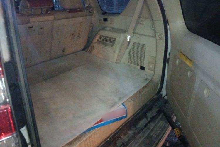 Used Toyota Prado 2014 2.7L Middle East Version Parallel Import Trunk