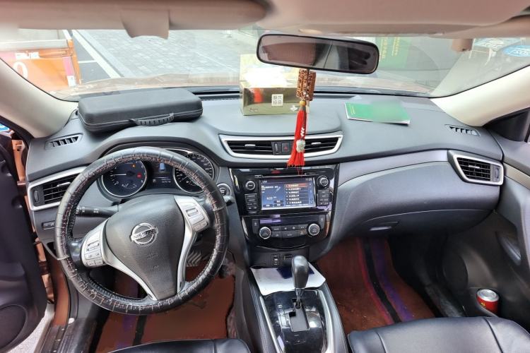 Used Nissan X-Trail 2014 2.0L CVT Smart Edition 2WD
