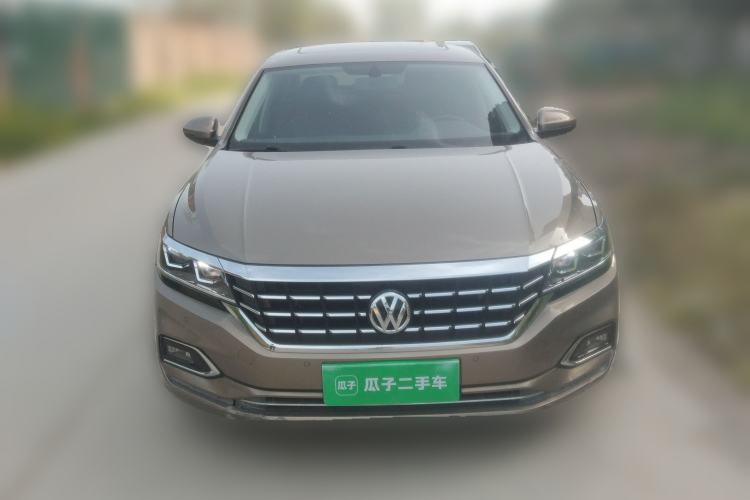 Used Volkswagen Passat 2020 330TSI Elite Edition China VI Front