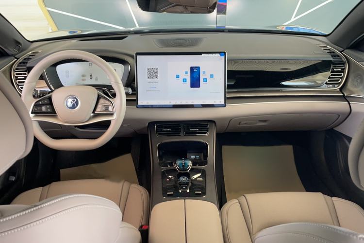 Used BYD Han 2025 DM-i Intelligent Driving Edition 125KM LiDAR Flagship Model Interior 2