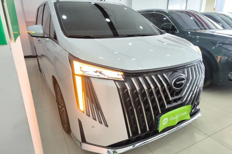 Used GAC Trumpchi M8 2024 Master Series 400T Prestige Edition Front Right 45 Deg