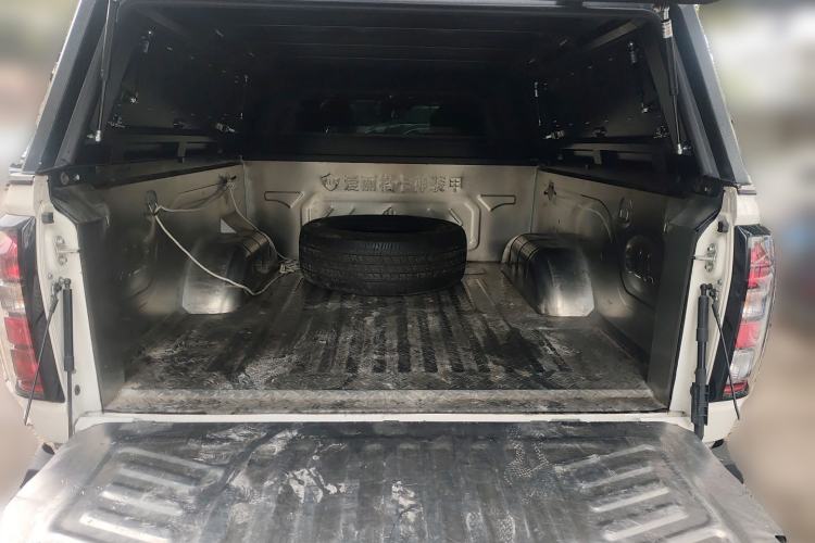 Used JMC DaDao 2023 All-Purpose Model 2.3T Diesel Automatic Two-Wheel Drive Standard Wheelbase Comfort Edition Trunk