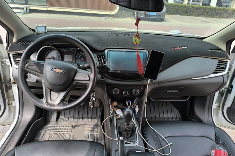 Used Chevrolet Cavalier 2018 320 Manual Enjoyment Edition Center Console