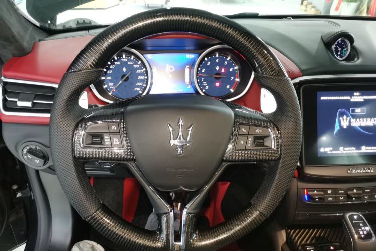 Used Maserati Ghibli 2019 3.0T Diamond Black Global Limited Edition China VI Standard Steering Wheel