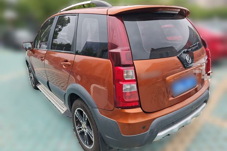 Used FORTHING Joyear X5 2013 1.6L Manual Luxury Model China IV Standard
