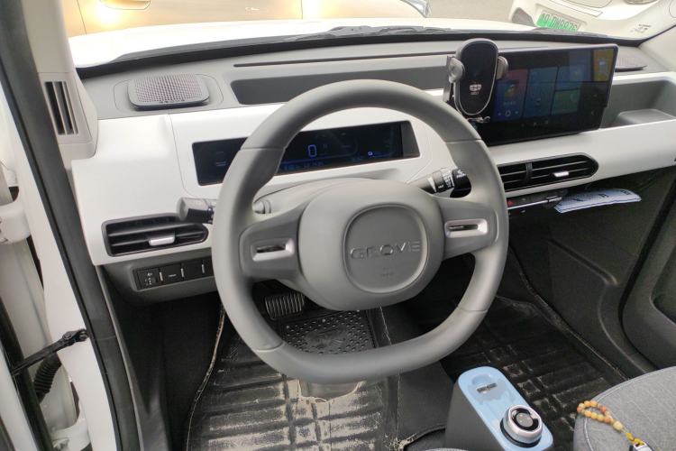 Used Geely Galaxy Panda 2023 Panda Mini 200km Endurance Bear Steering Wheel
