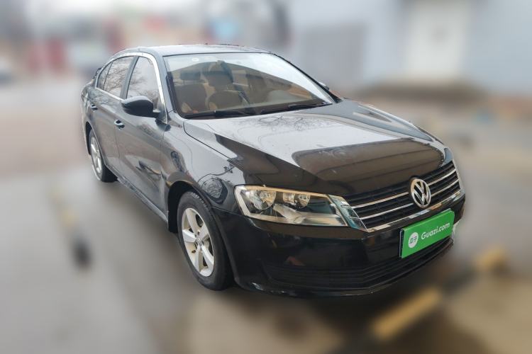 Used Volkswagen Lavida 2013 Revised Classic 1.6L Automatic Fashion Edition Front Right 45 Deg