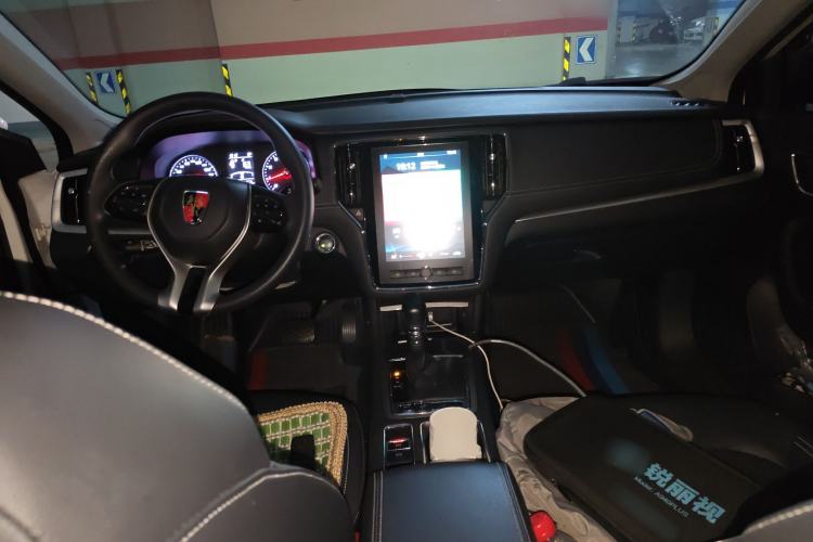 Used Roewe i6 2019 PLUS 1.6L CVT 4G Connected Flagship Deluxe Edition
