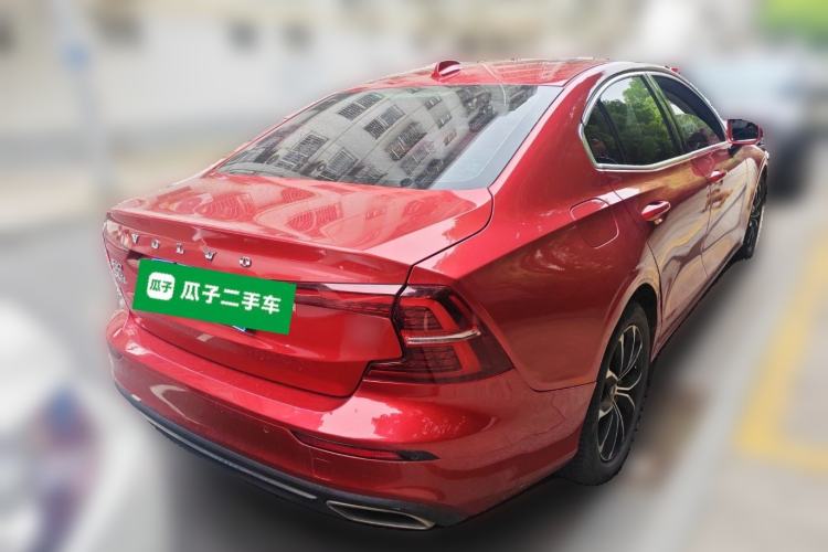 Used Volvo S60 2020 T4 Zhiyi Luxury Edition
