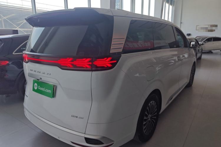 Used Denza D9 2024 DM-i 980 Four-Wheel Drive Prestige Model Rear Right 45 Deg