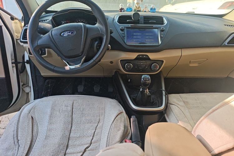 Used Ford Escort 2015 1.5L Manual Comfort Model

