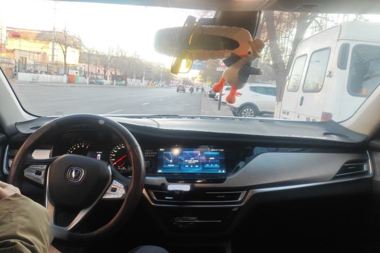 Used CHANGAN CS35PLUS 2018 1.6L Automatic Changlian Edition China V Standard Center Console