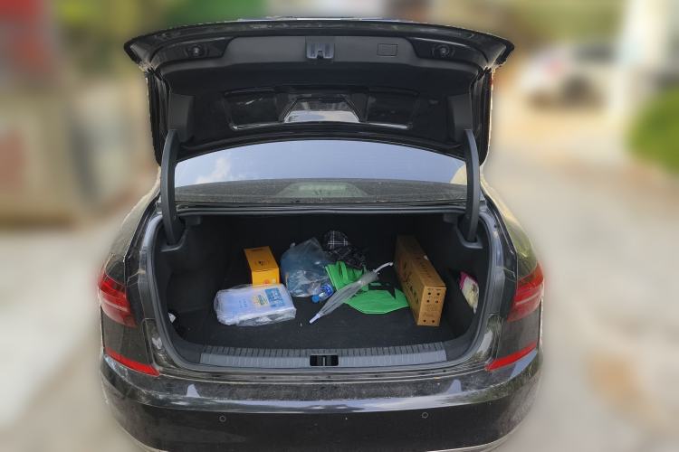 Used Volkswagen Passat 2019 280TSI Business Edition China VI Trunk