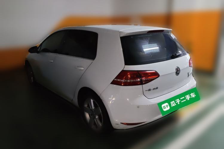 Used Volkswagen Golf 2015 1.4TSI Automatic Comfort Model Rear Left 45 Deg