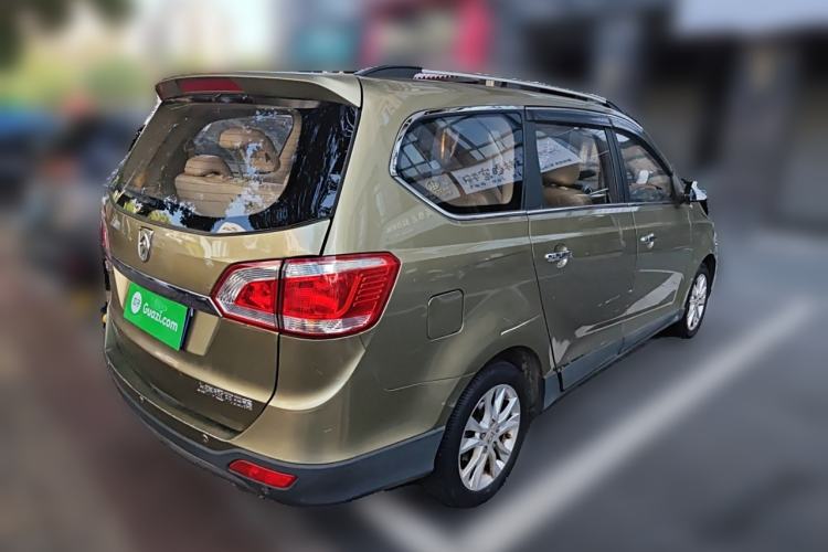 Used Baojun 730 2014 1.5L manual Comfort ESP version 7 seats
