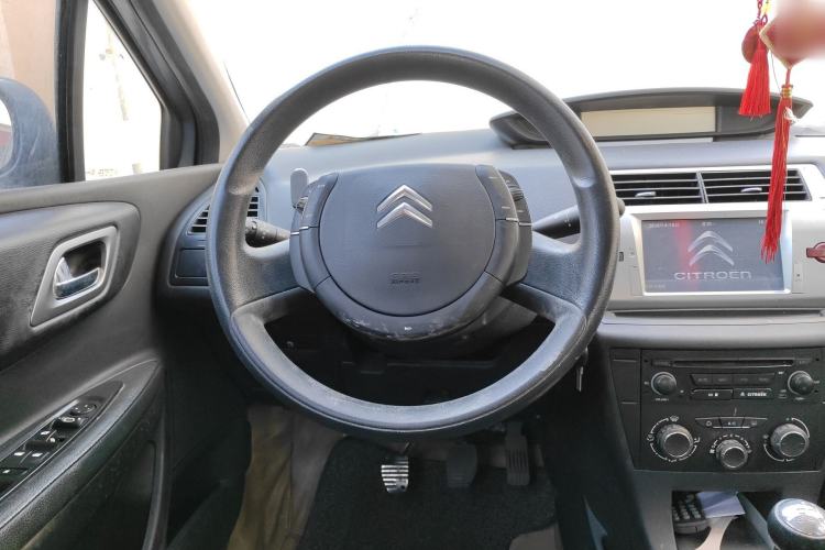 Used Citroen C-Quatre 2010 Sedan 1.6L Manual Shangle Version Steering Wheel